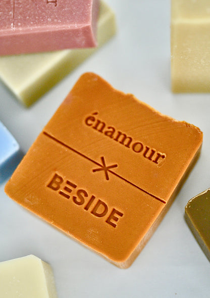 Savon Énamour X BESIDE