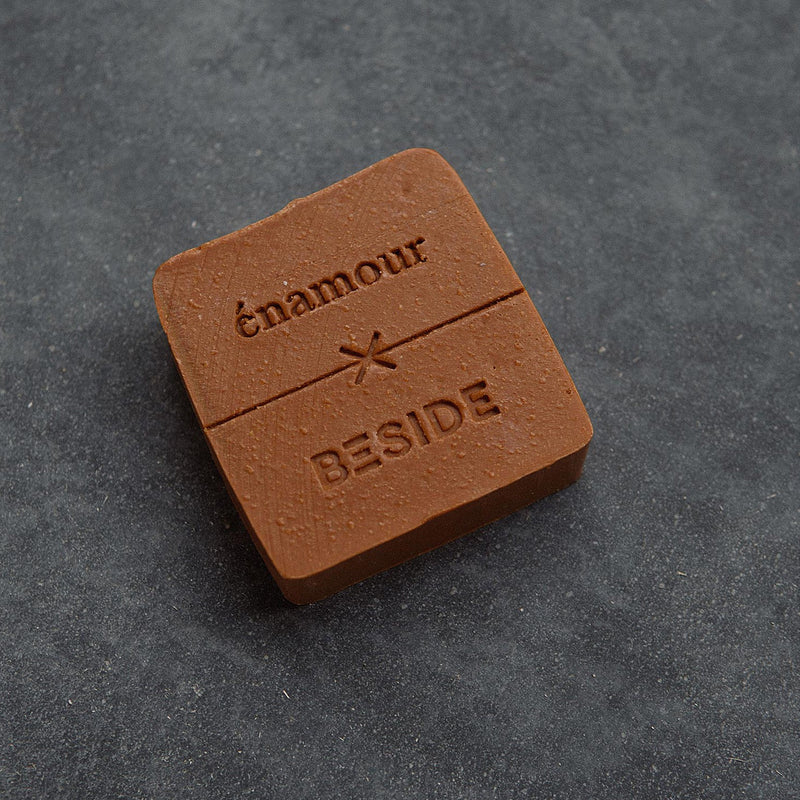 énamour X BESIDE soap